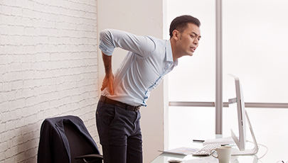 腰肌劳损腰酸背痛